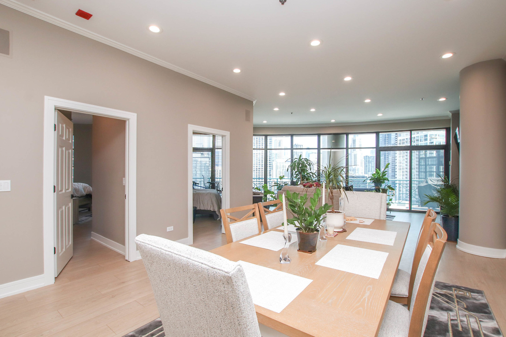 340 W Superior Street Unit: 1604