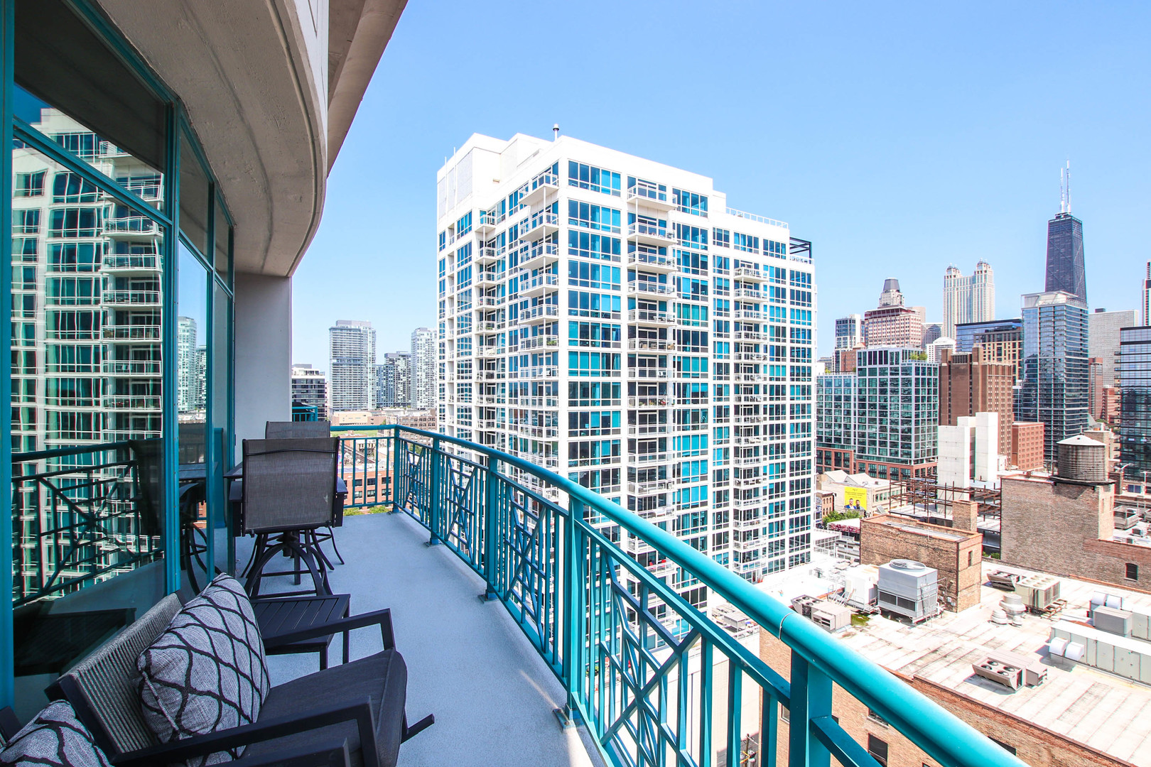 340 W Superior Street Unit: 1604