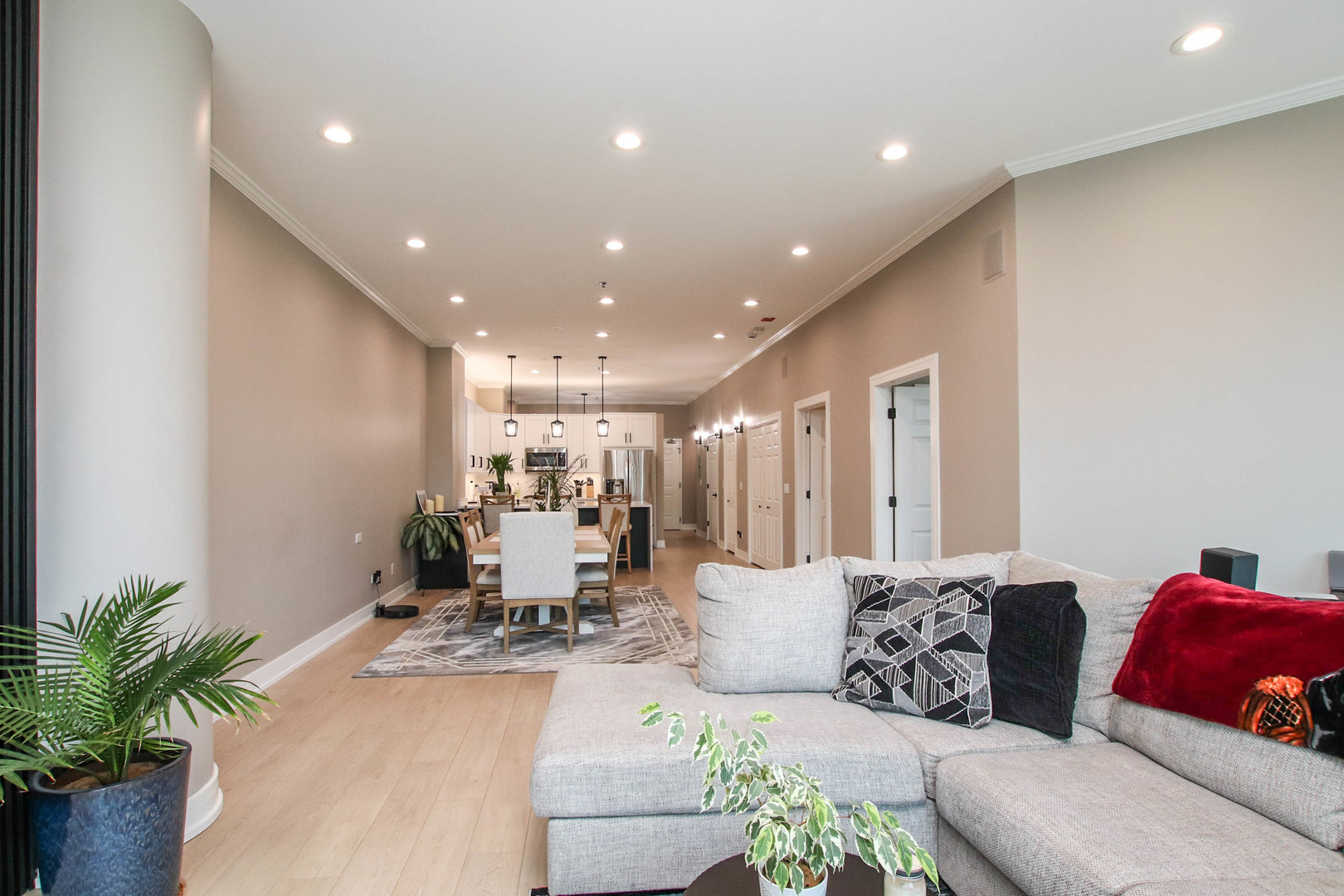 340 W Superior Street Unit: 1604