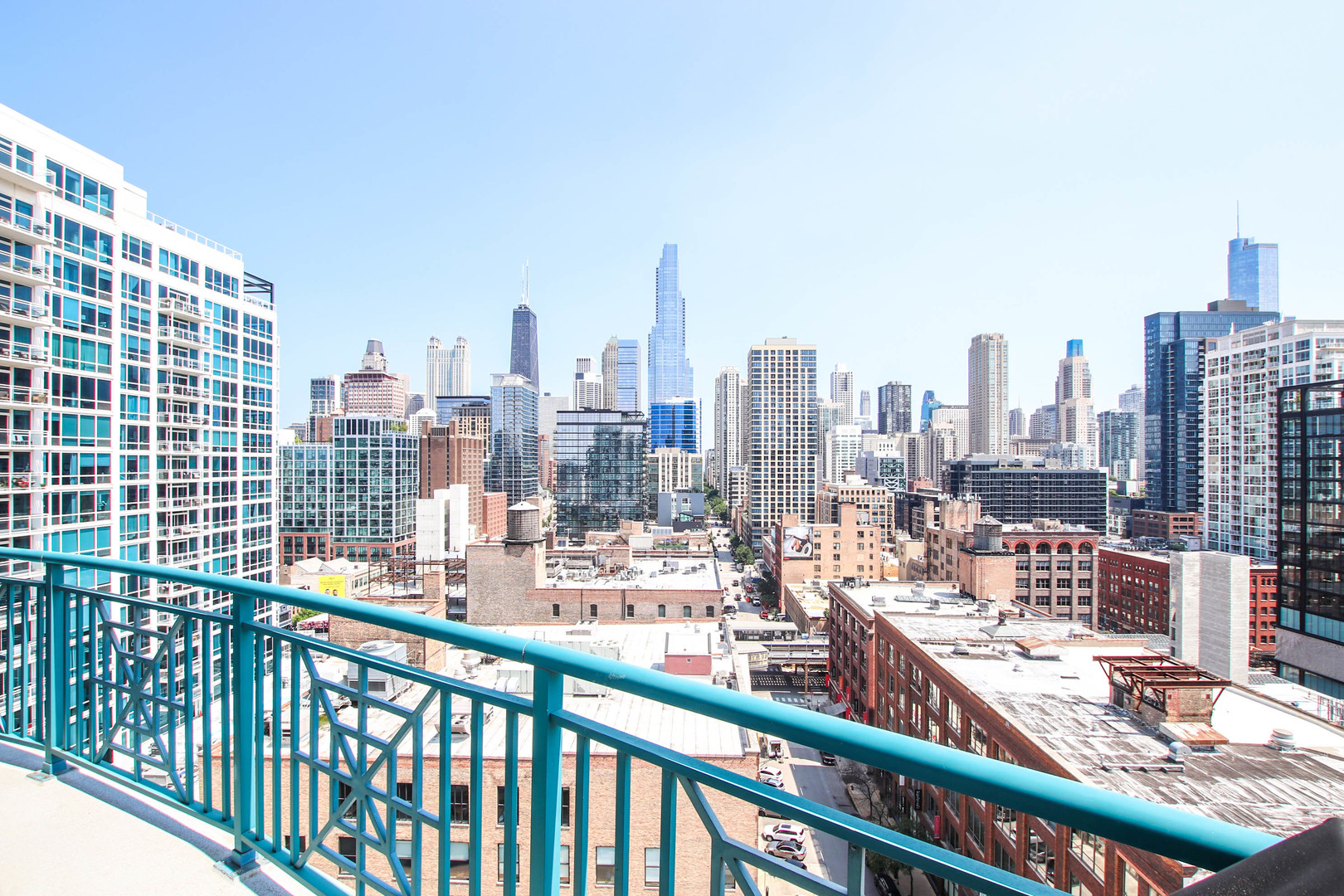 340 W Superior Street Unit: 1604