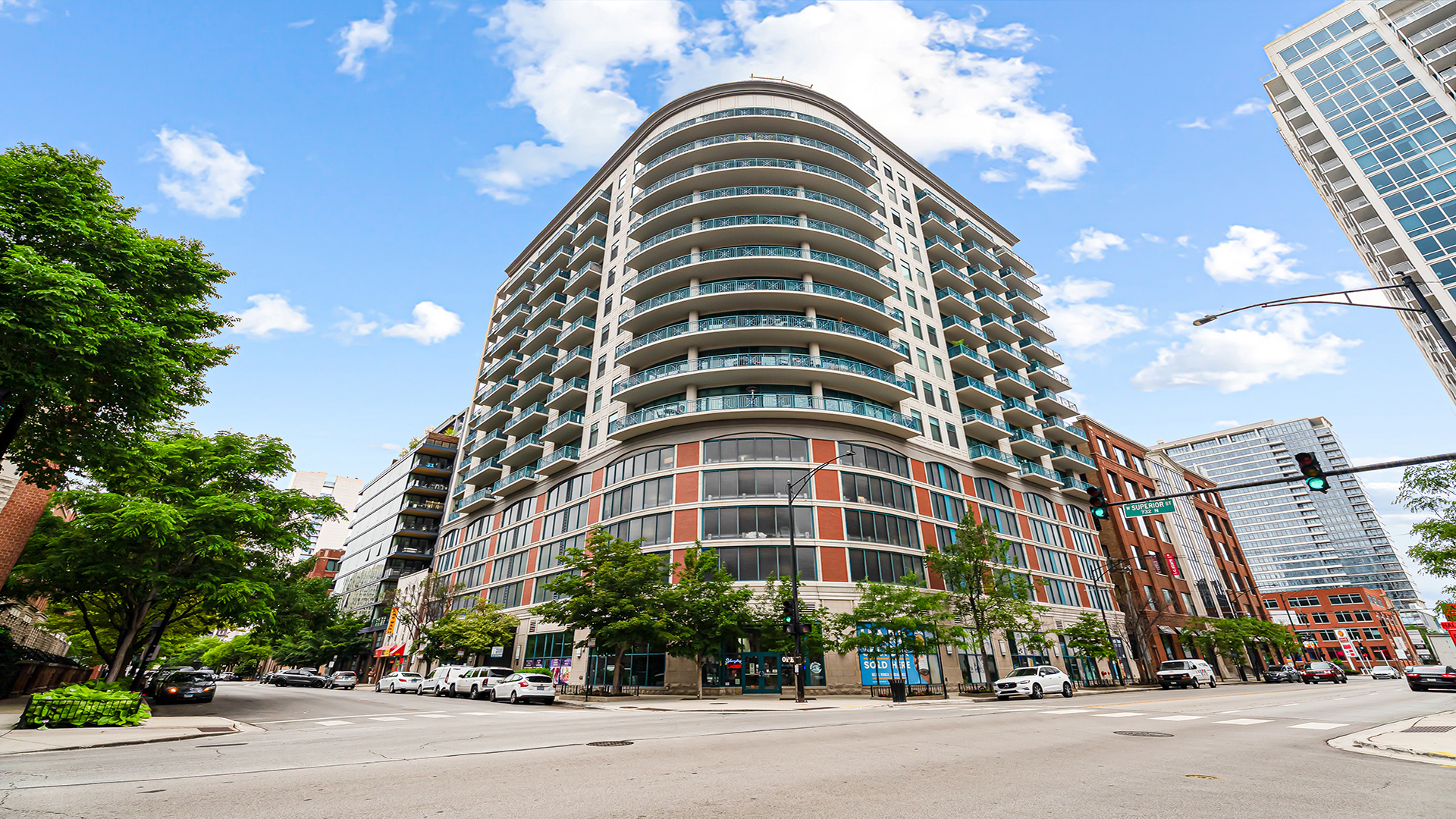340 W Superior Street Unit: 1604