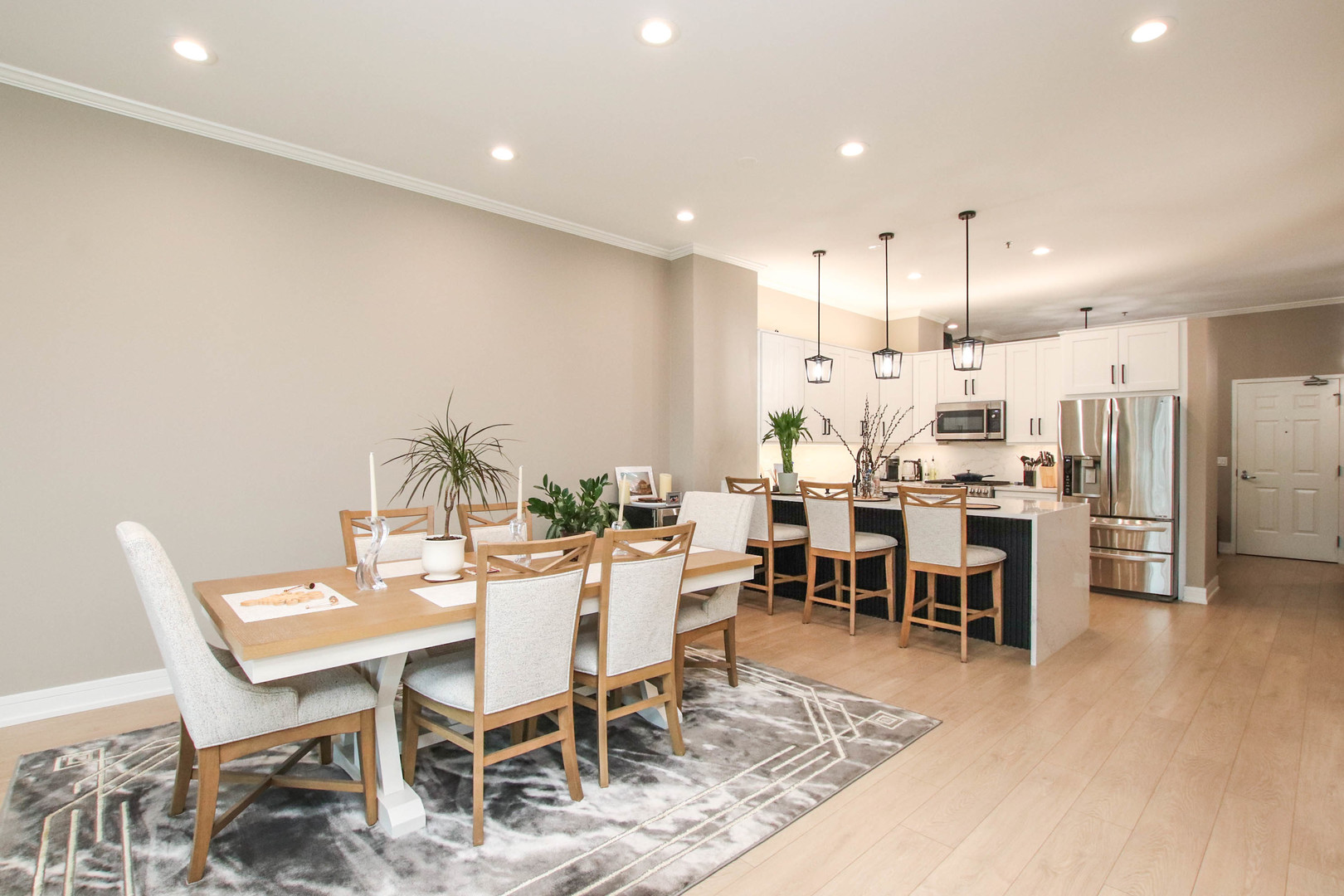 340 W Superior Street Unit: 1604