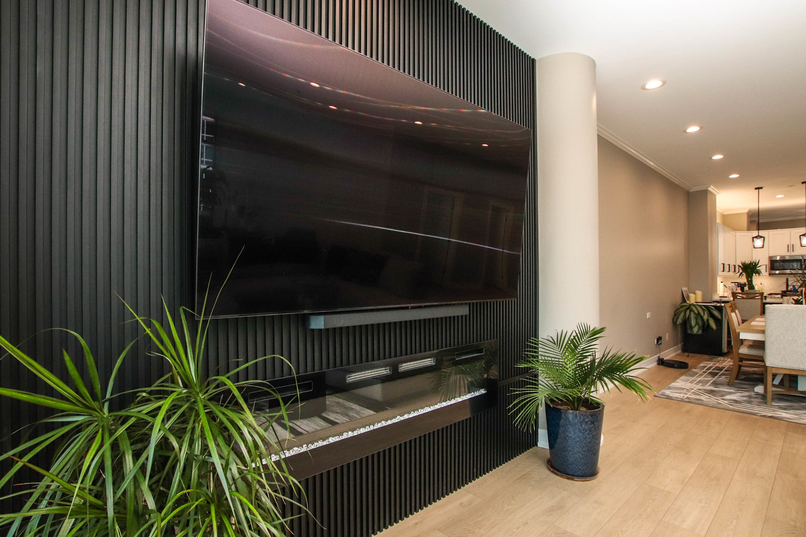 340 W Superior Street Unit: 1604