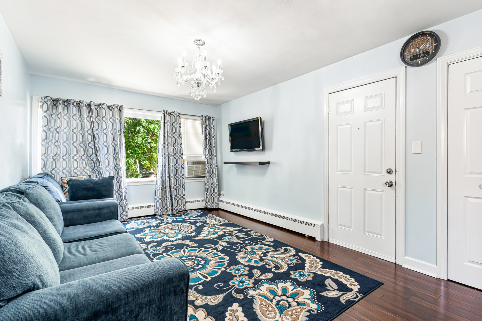 5342 N CALIFORNIA Avenue Unit: 2N