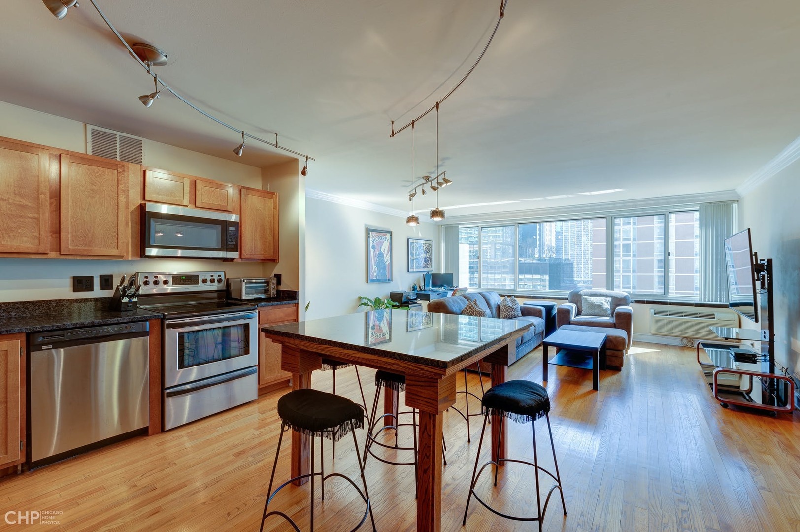 211 E Ohio Street Unit: 1410