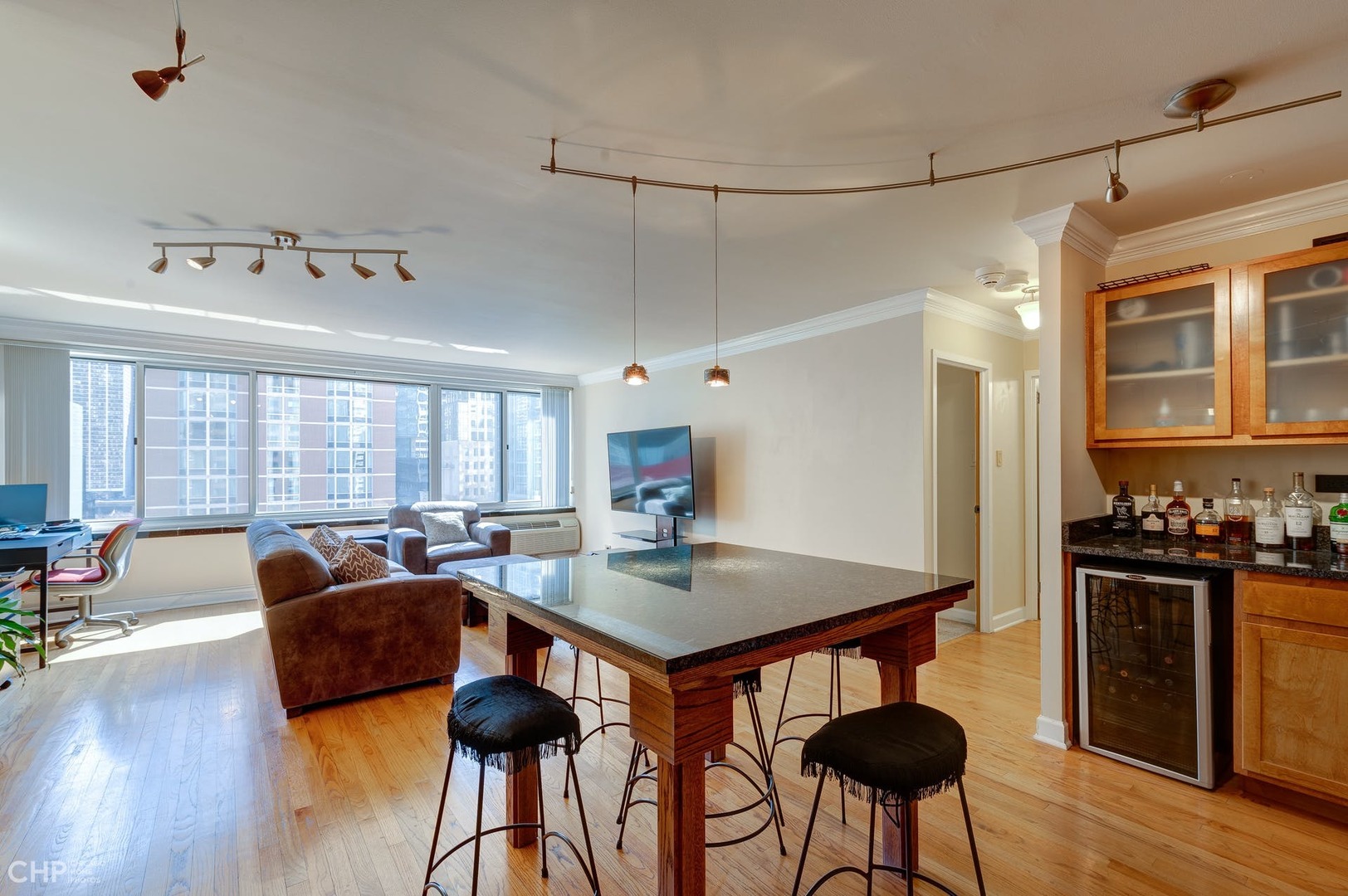 211 E Ohio Street Unit: 1410
