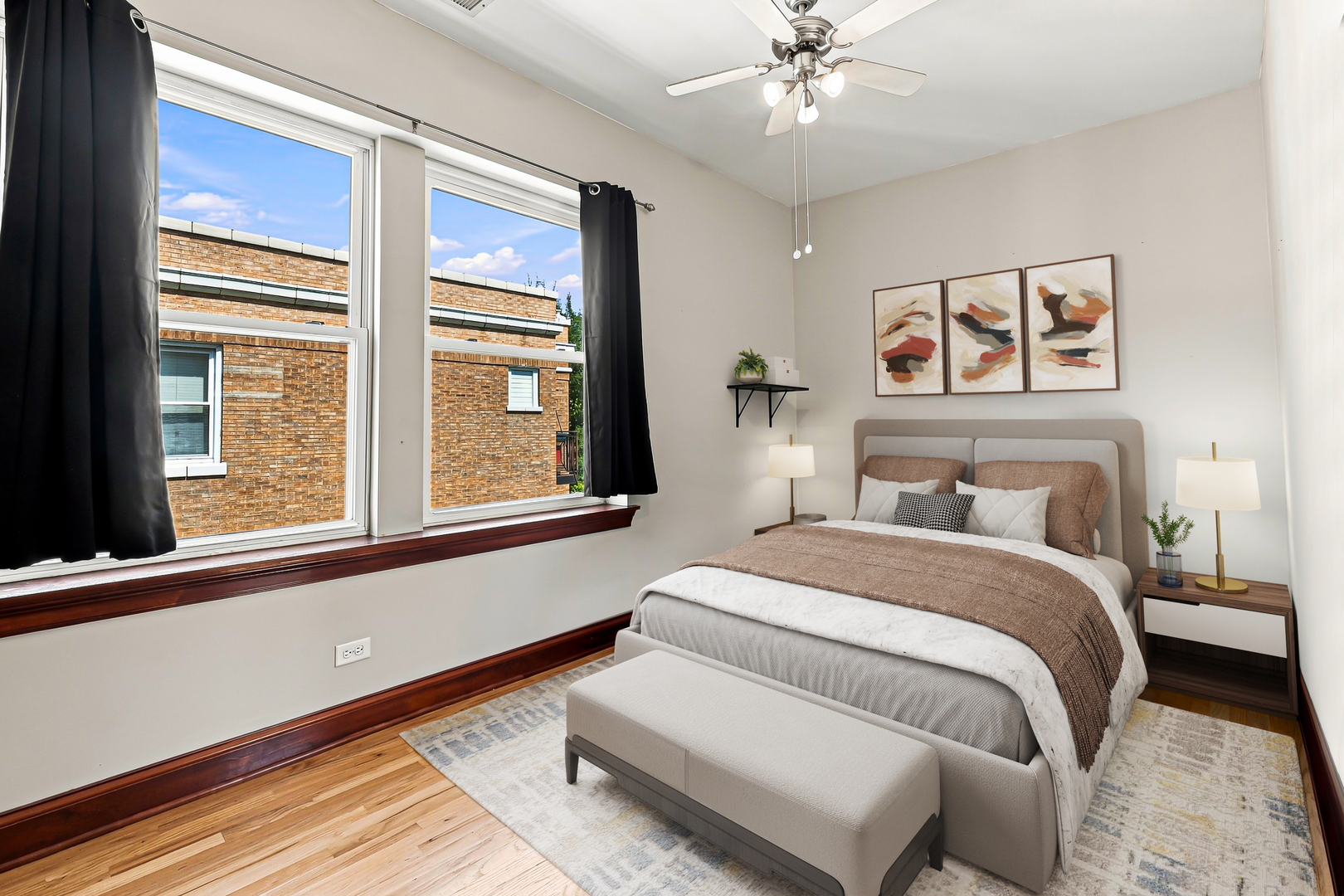 4902 N DRAKE Avenue Unit: 3