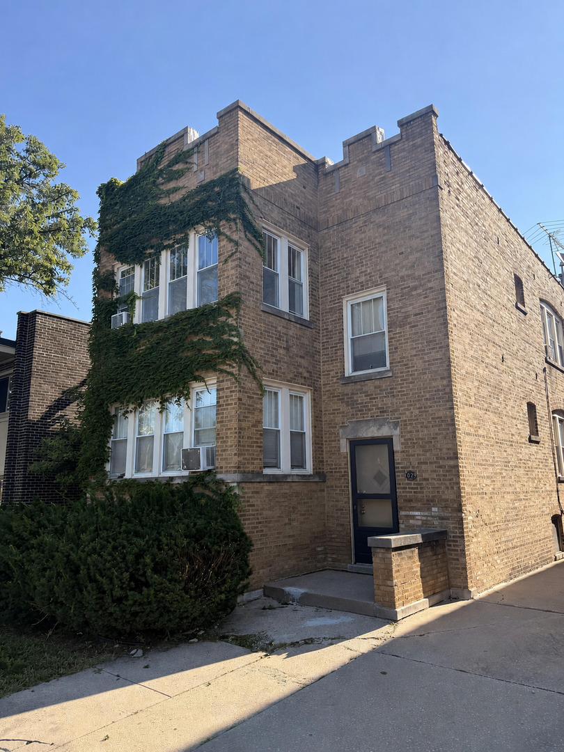 1029 N Harlem Avenue Unit: 2
