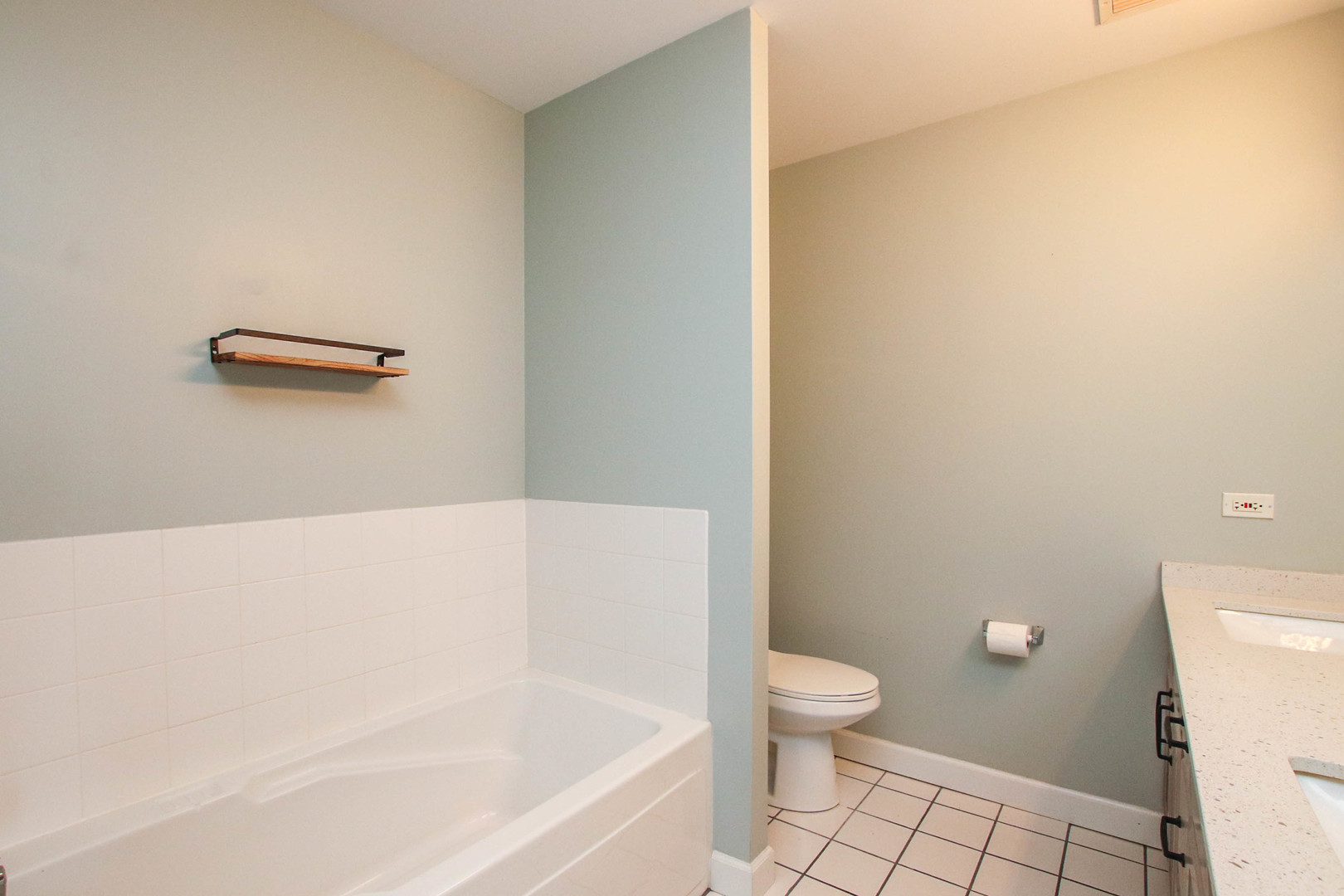 41 E 8th Street Unit: 1403