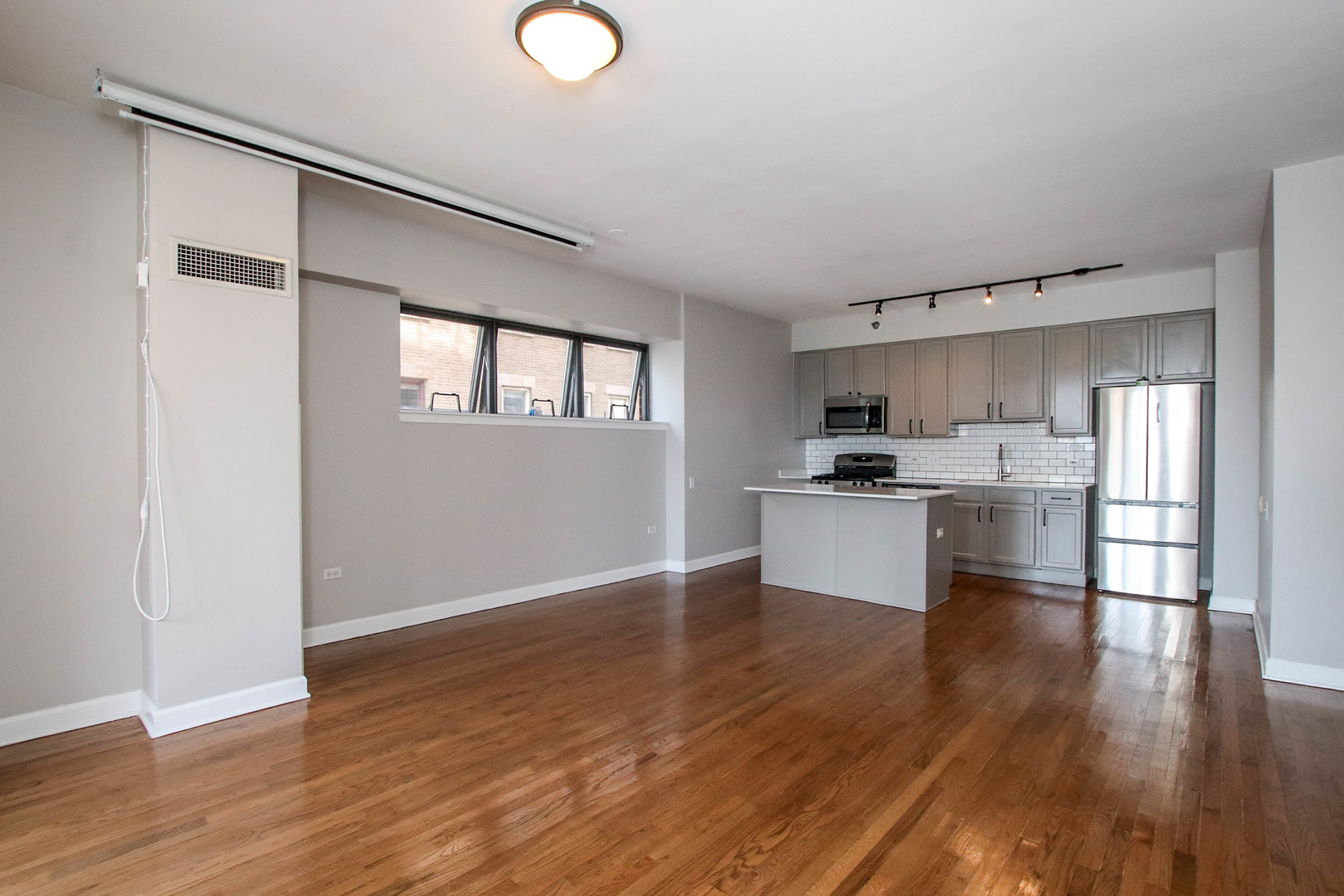 41 E 8th Street Unit: 1403