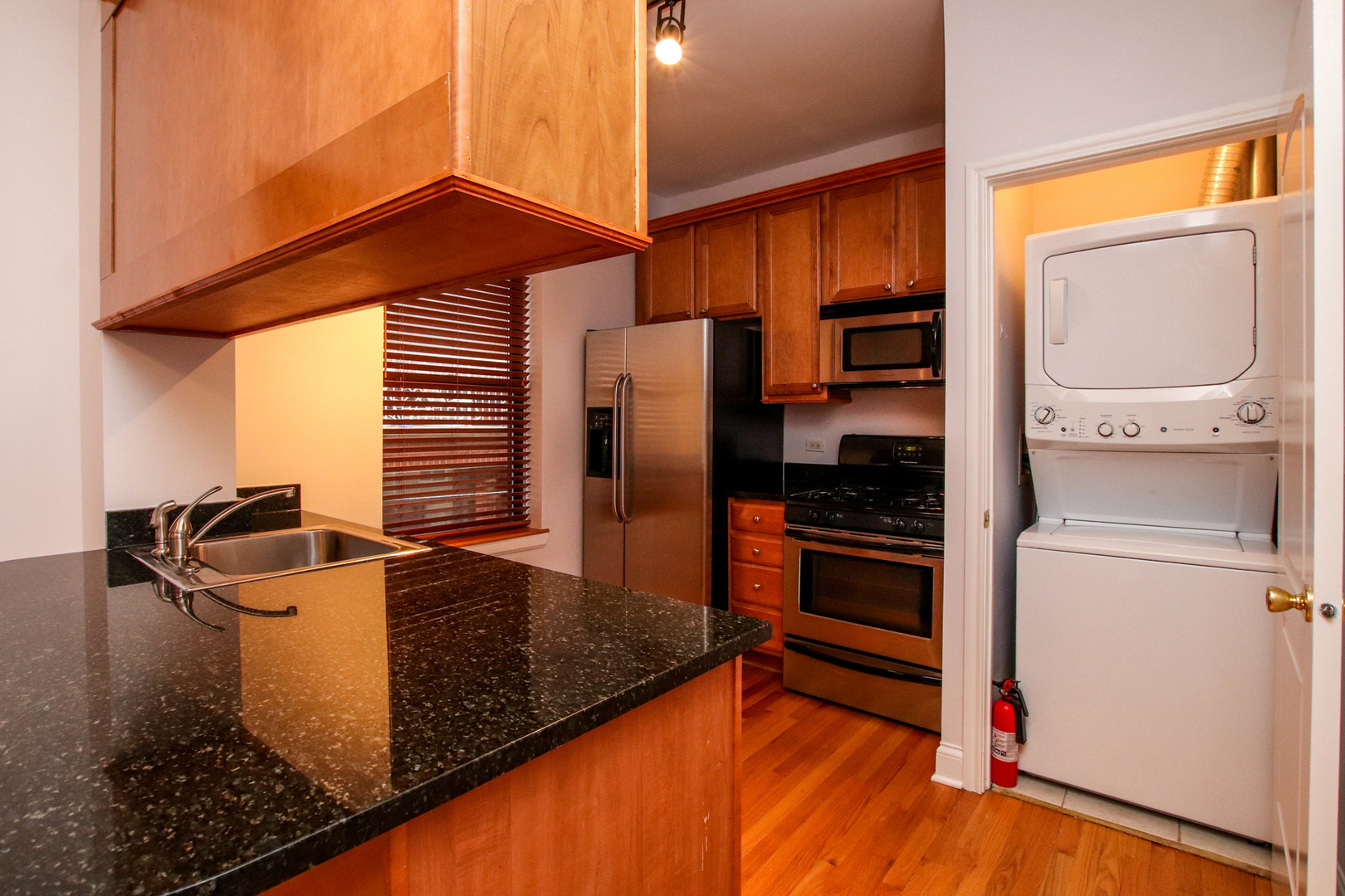 4014 N Spaulding Avenue Unit: 2