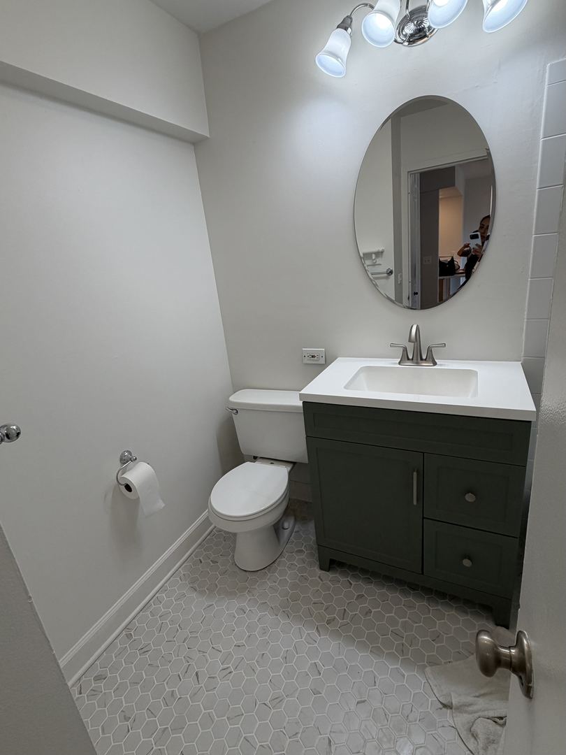1255 N Sandburg Terrace Unit: 1508