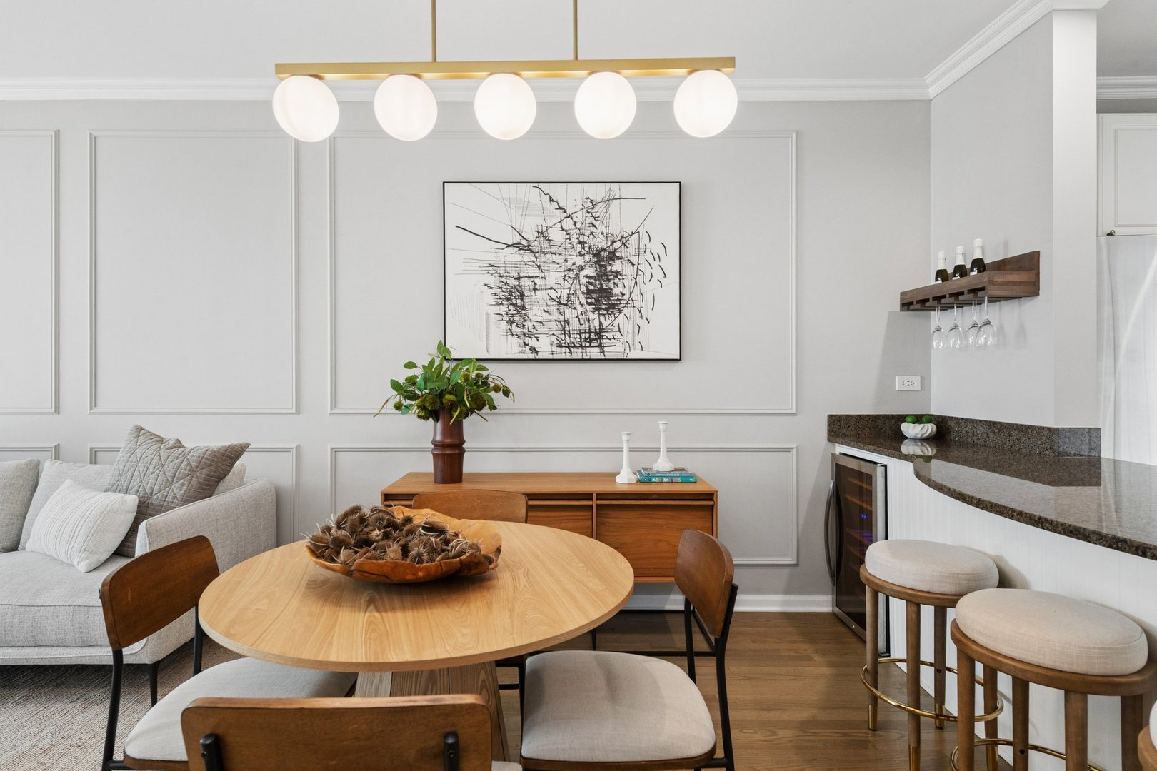 2835 N Wolcott Avenue Unit: F