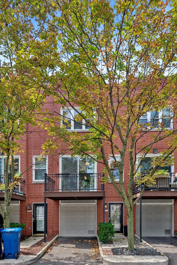 2835 N Wolcott Avenue Unit: F