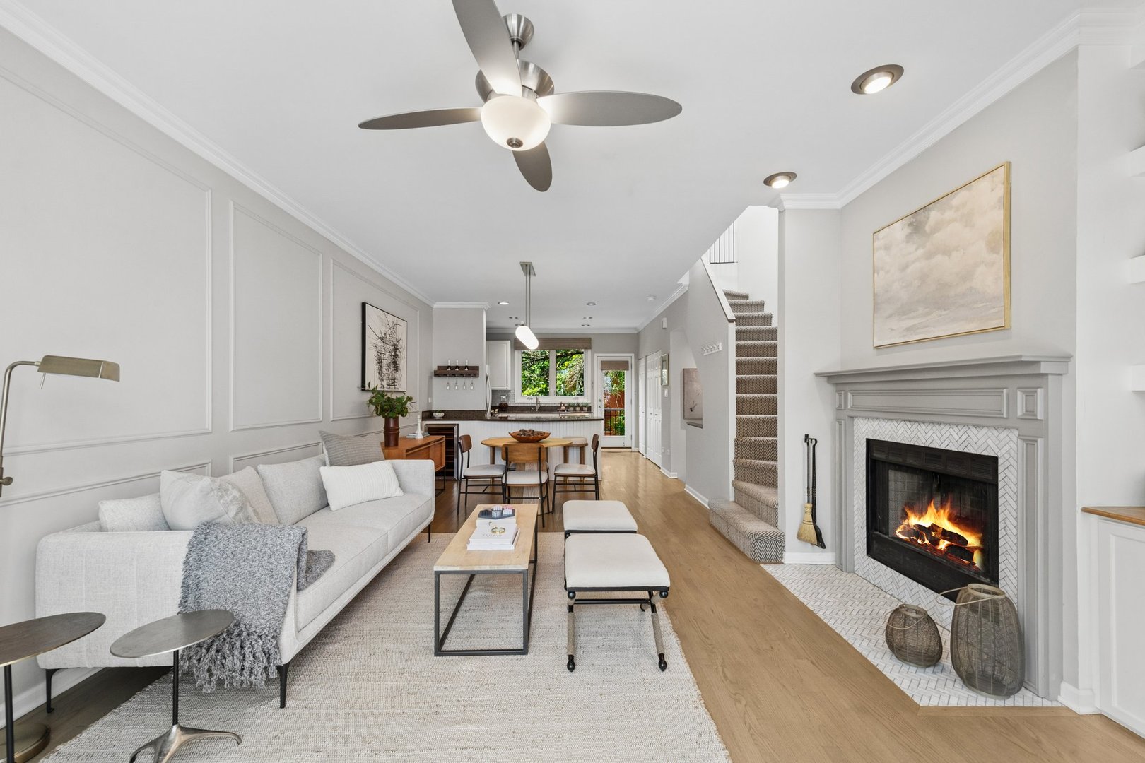 2835 N Wolcott Avenue Unit: F