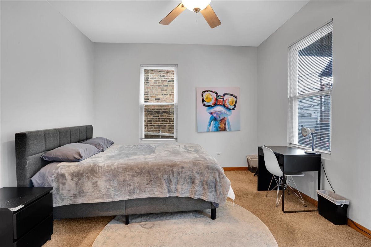 1618 W Blackhawk Street Unit: 1