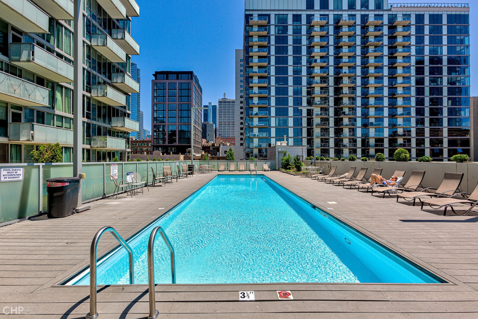 659 W Randolph Street Unit: 810