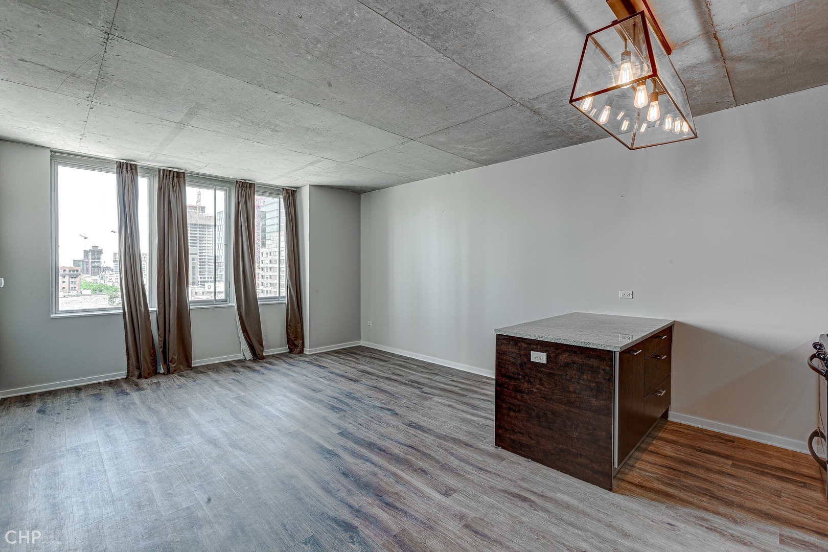 659 W Randolph Street Unit: 810