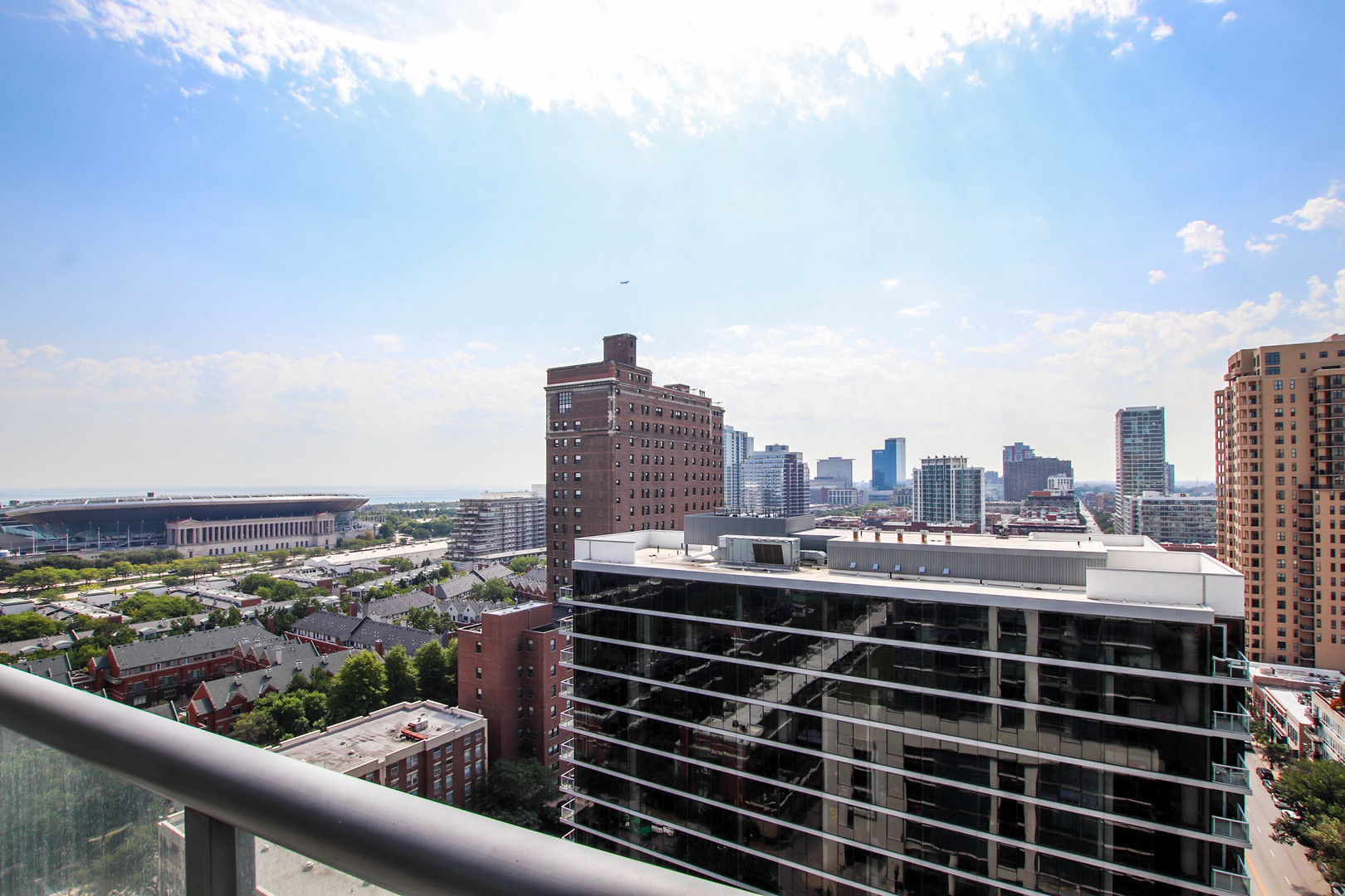 100 E 14TH Street Unit: 1706