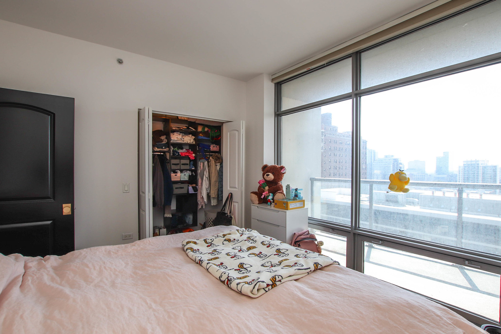 100 E 14TH Street Unit: 1706