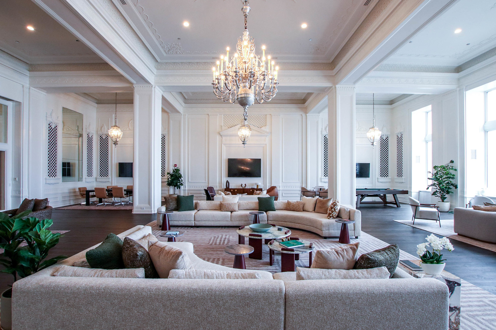 850 N Lake Shore Drive Unit: 1310