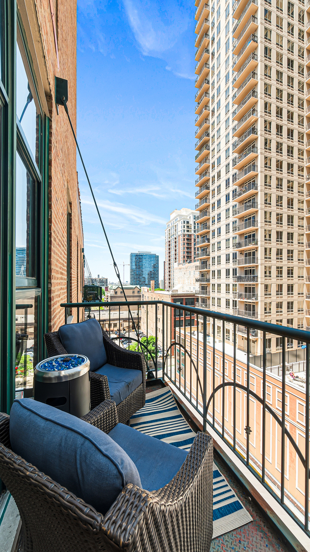 1133 S Wabash Avenue Unit: 806