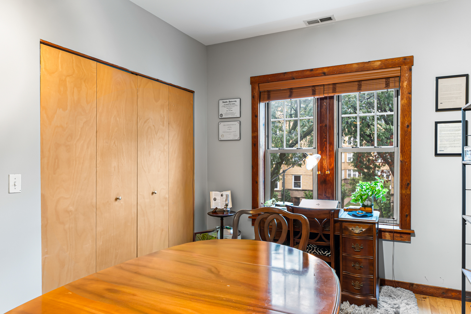2021 W ARTHUR Street Unit: 2E
