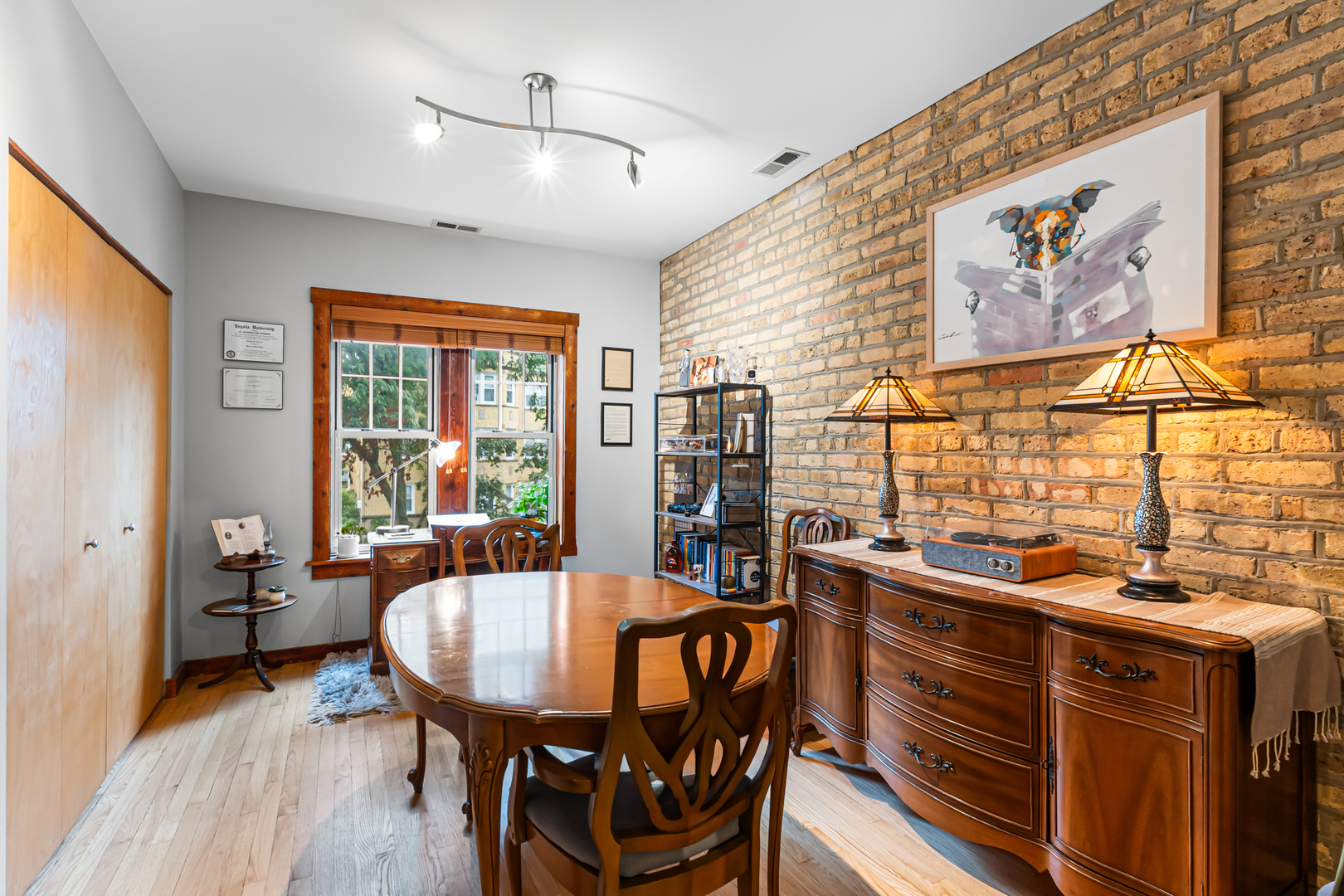 2021 W ARTHUR Street Unit: 2E