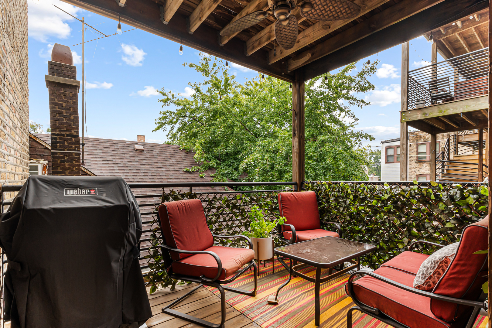 2021 W ARTHUR Street Unit: 2E