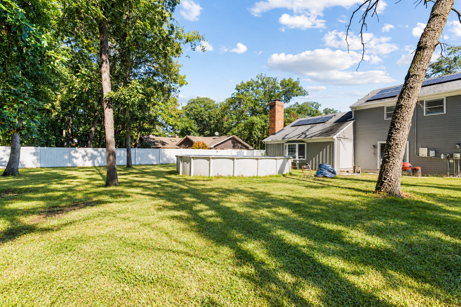 3490 Chalet Ln