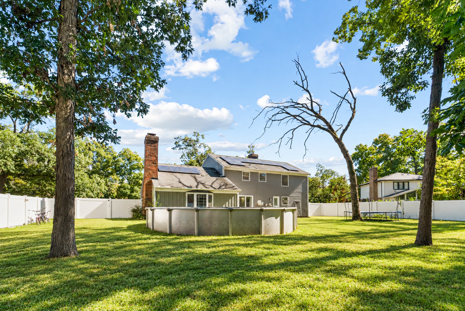 3490 Chalet Ln