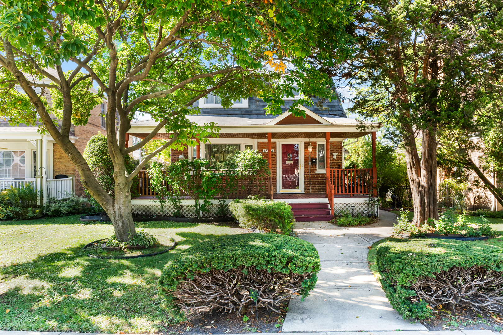 4852 N Mulligan Avenue