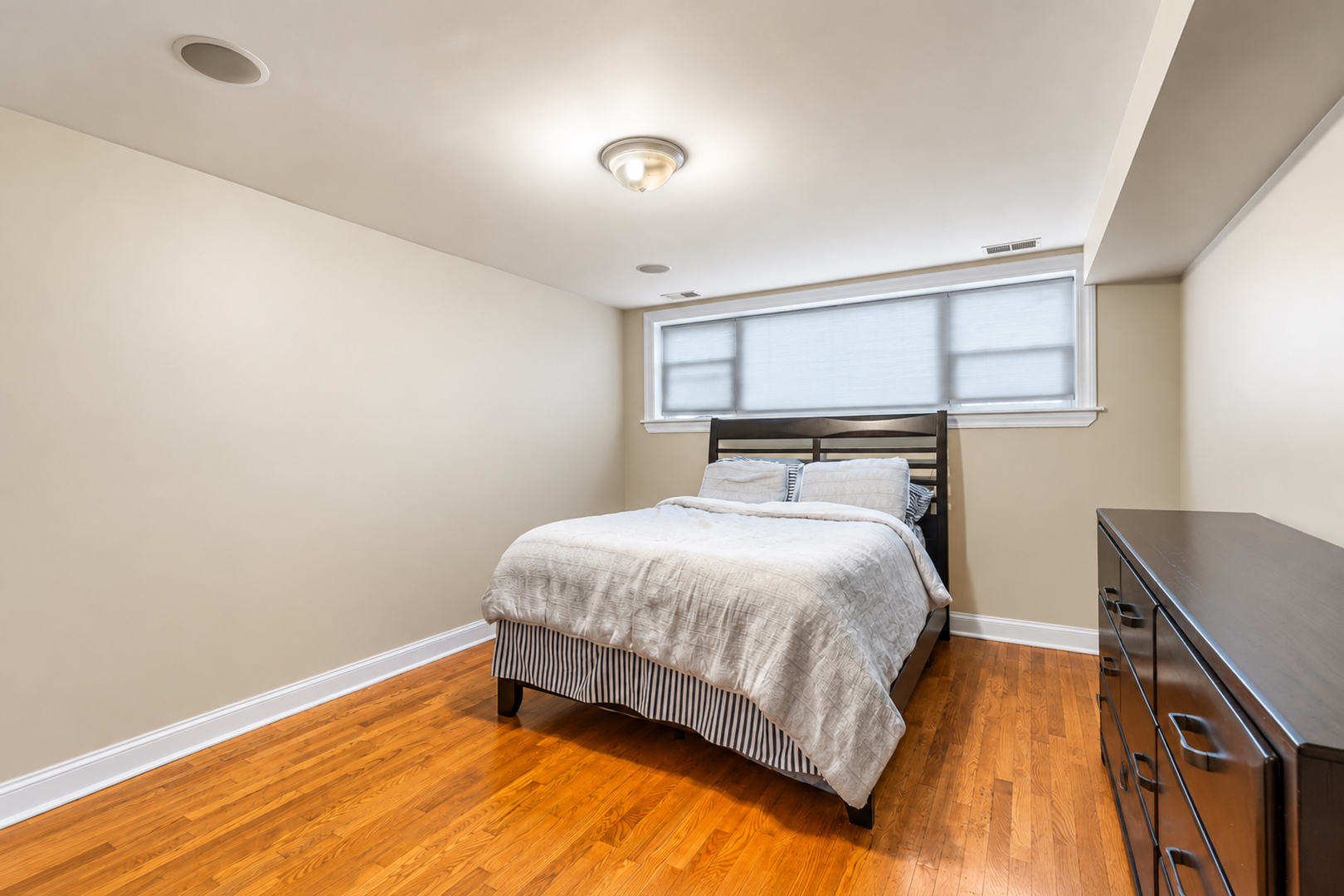 2319 W Rosemont Avenue Unit: G