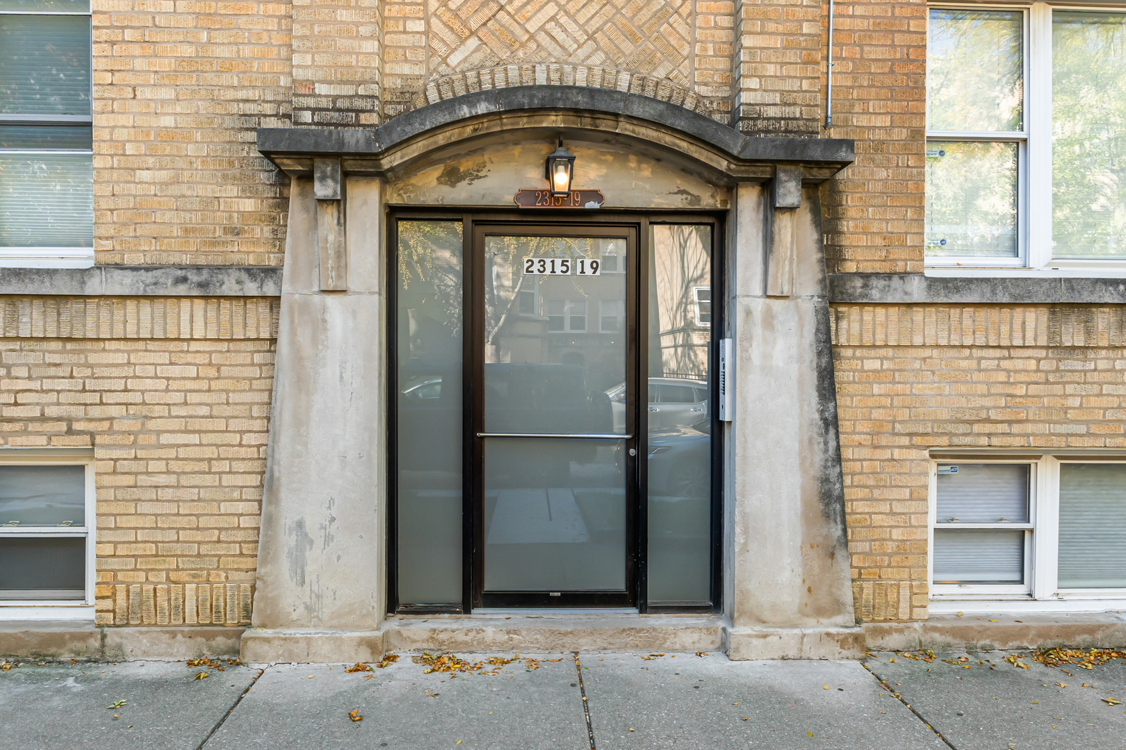 2319 W Rosemont Avenue Unit: G