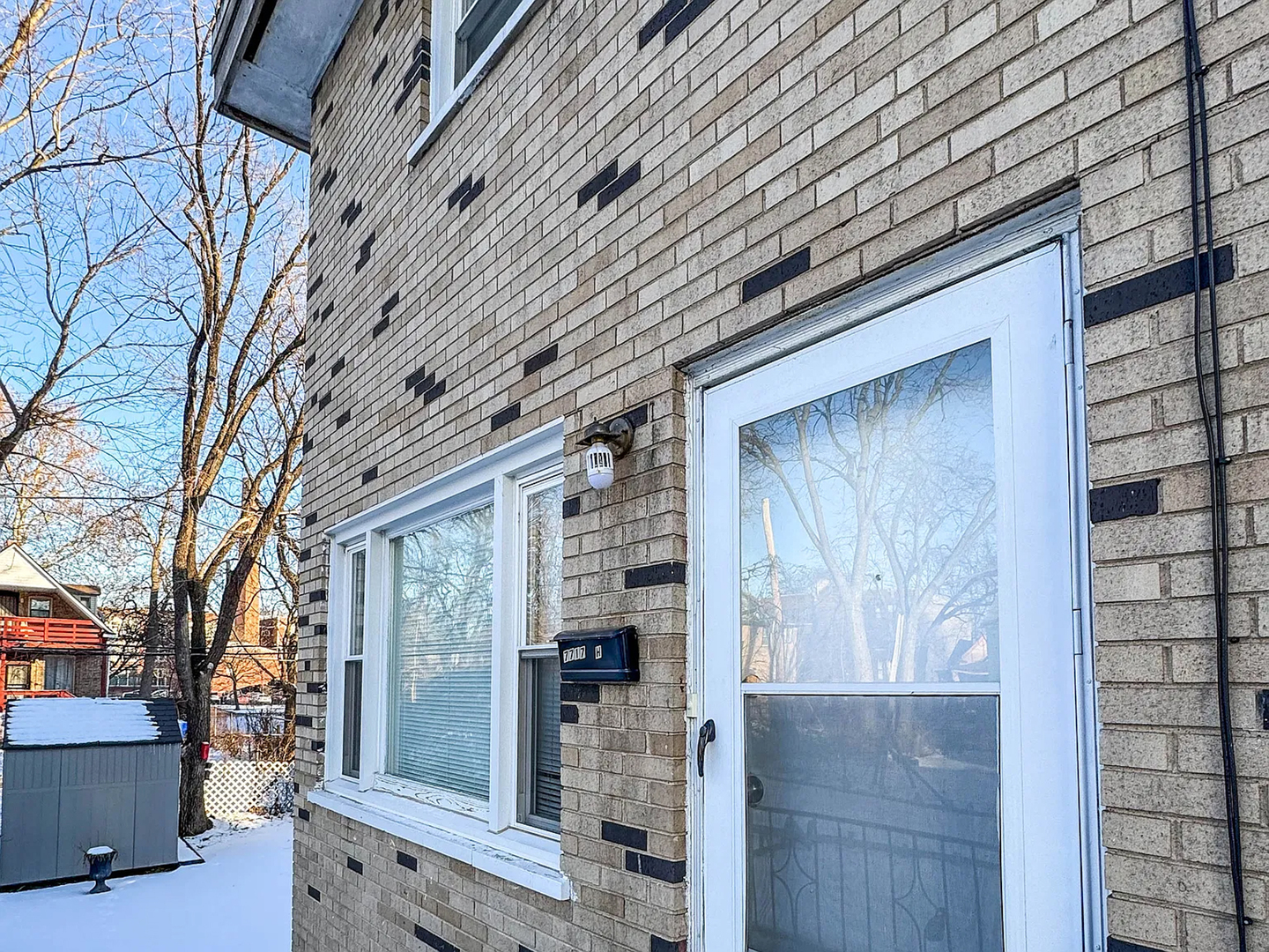 7717 S Saginaw Avenue Unit H Chicago Il Us 60649 Mrd12788969