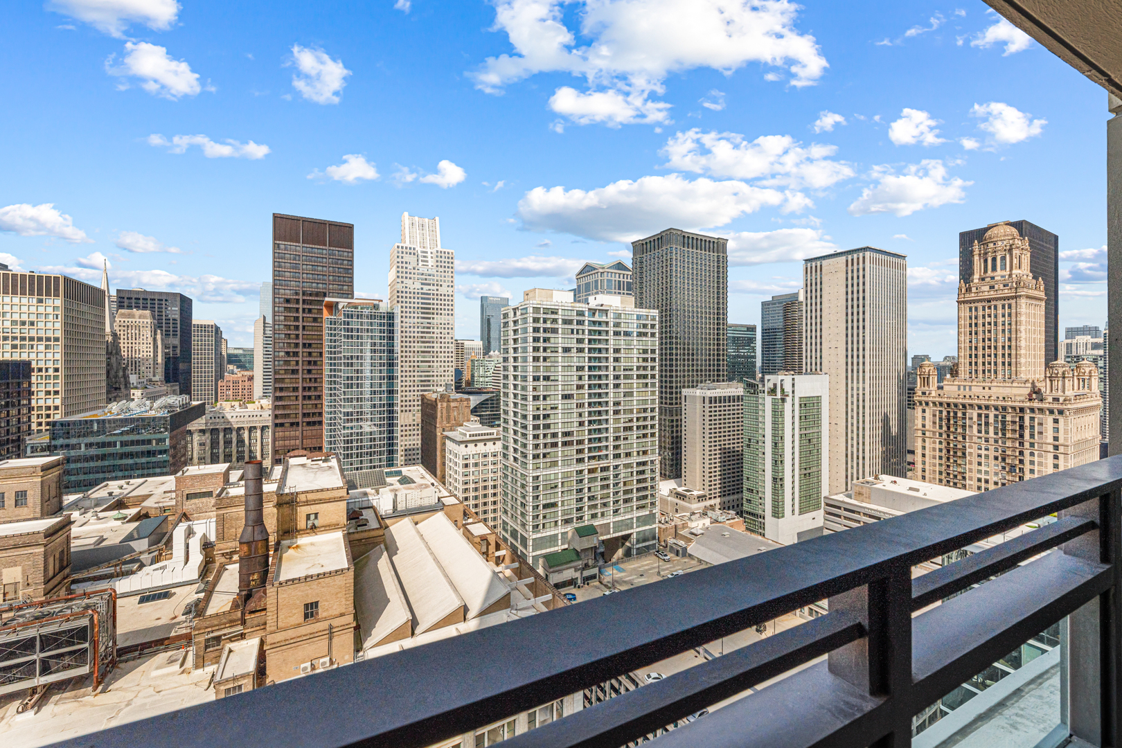 130 N Garland Court Unit: 3102