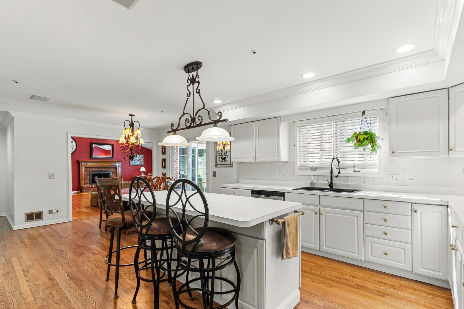 1376 Manassas Lane