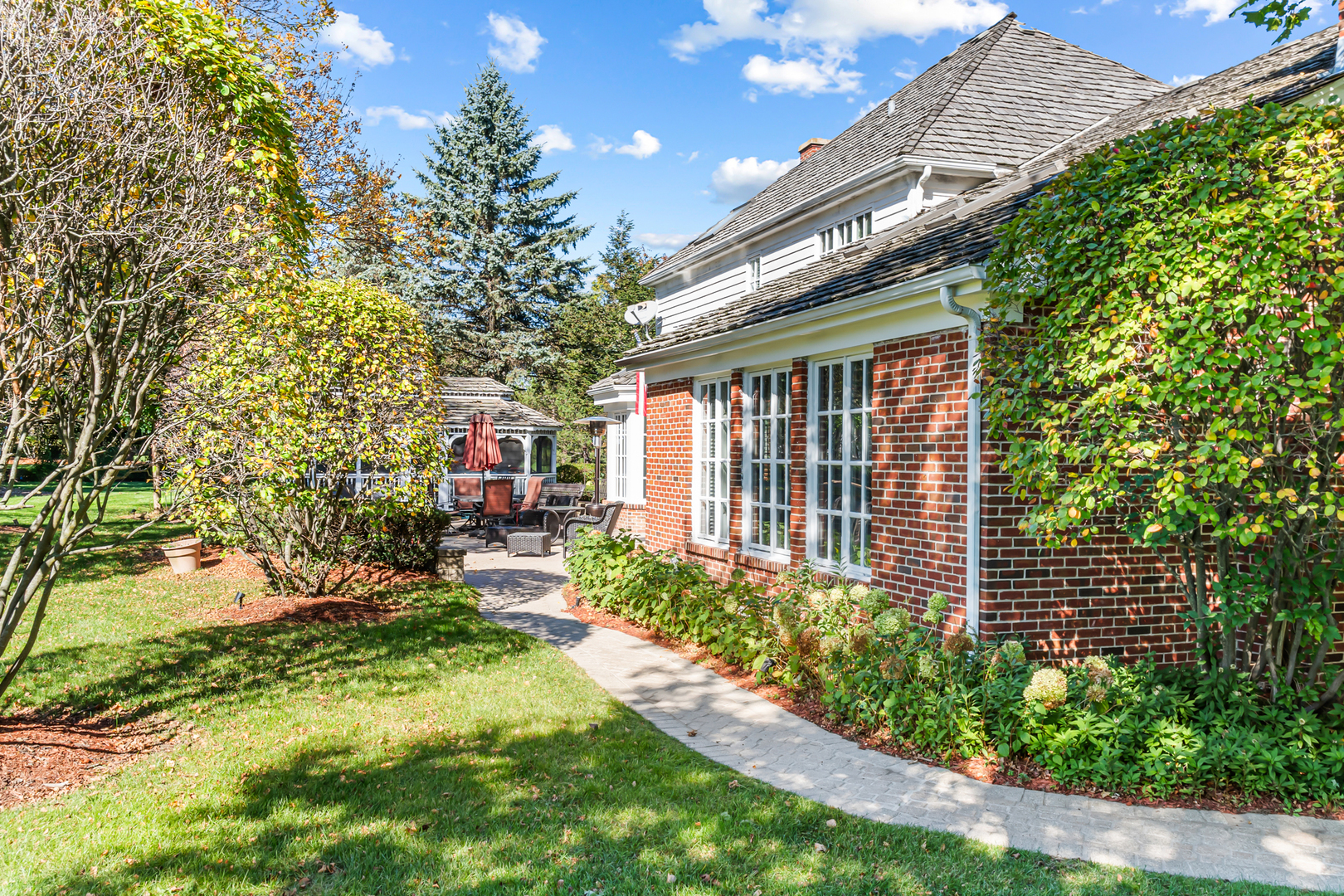 1376 Manassas Lane