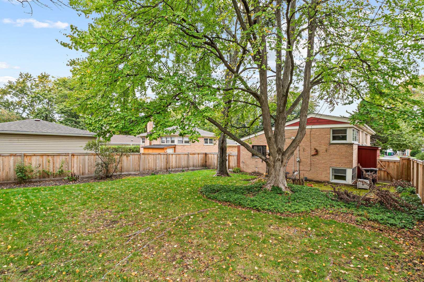 4441 Foster Street