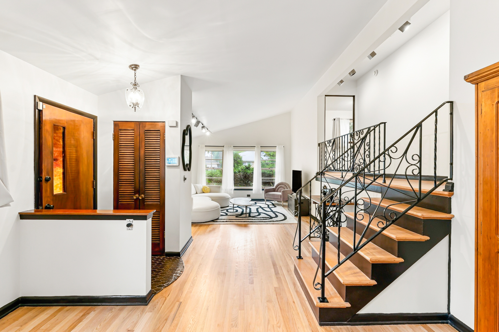 4441 Foster Street