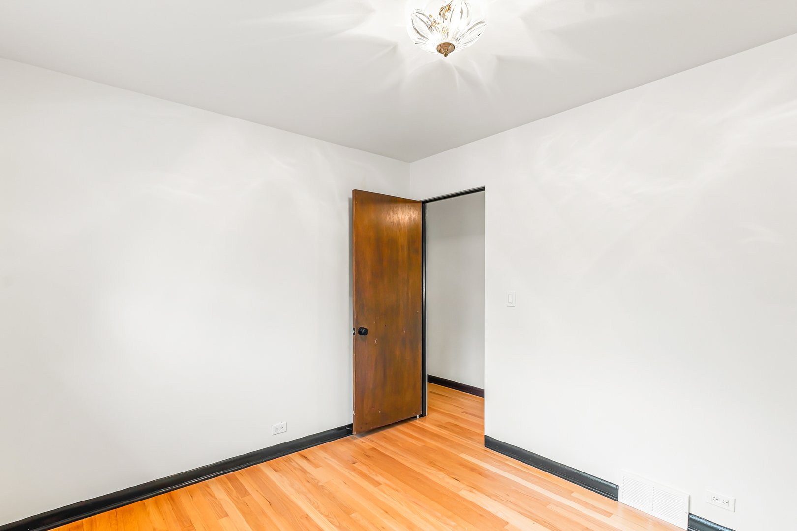 4441 Foster Street