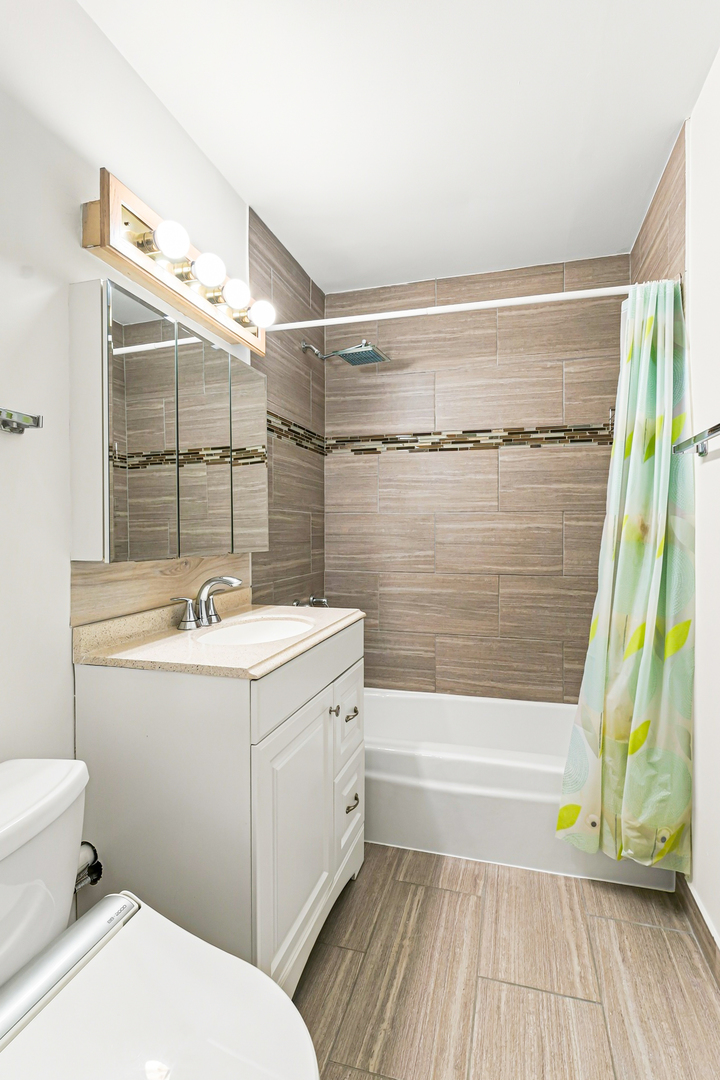8541 Lotus Avenue Unit: 714