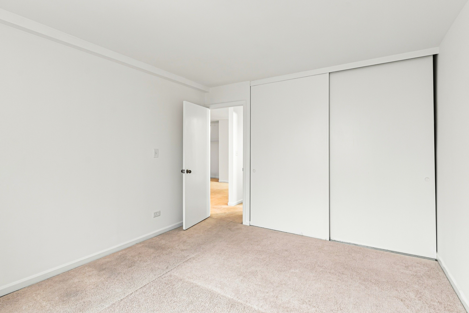 8541 Lotus Avenue Unit: 714