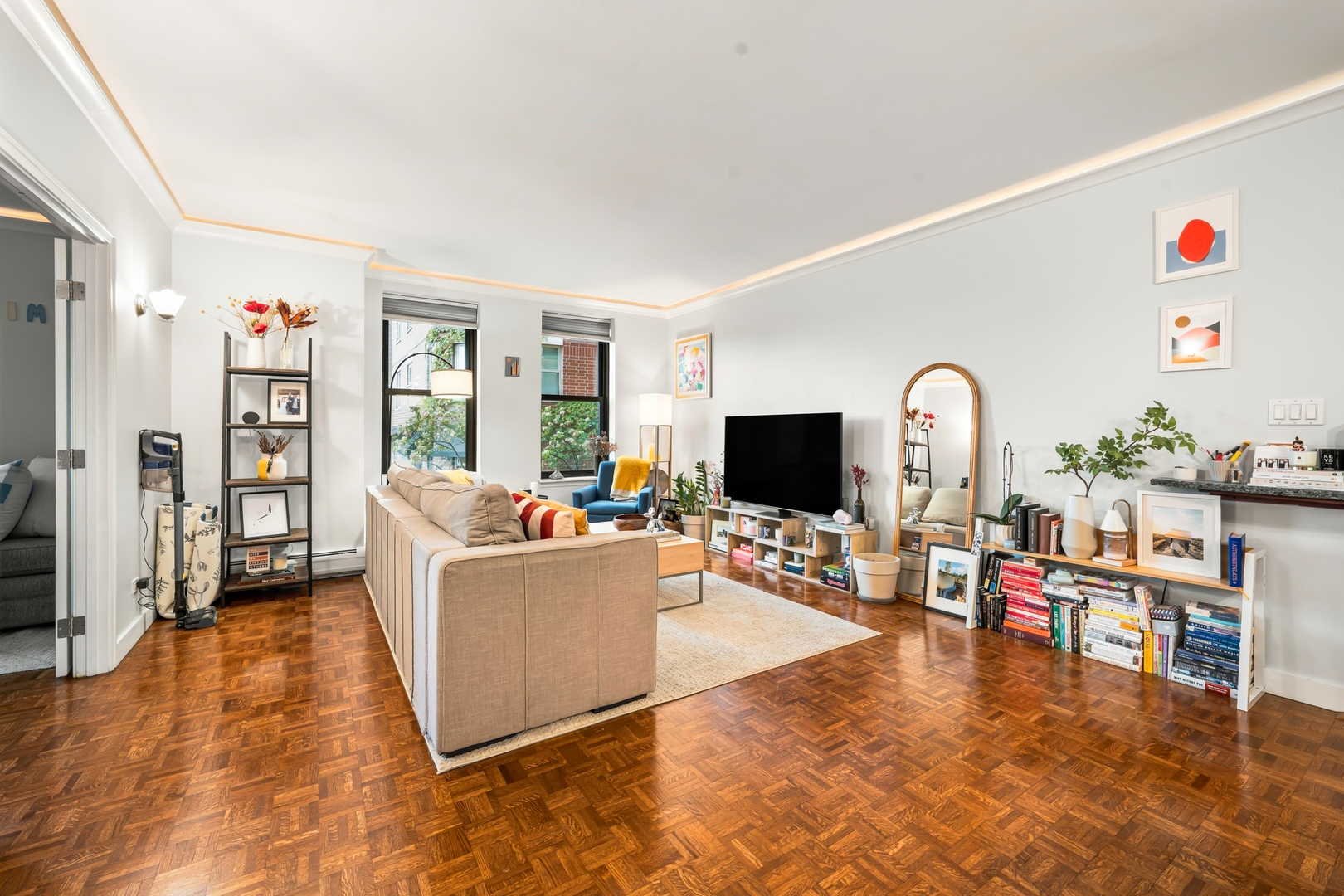2100 N Lincoln Park W. Unit: 5EN
