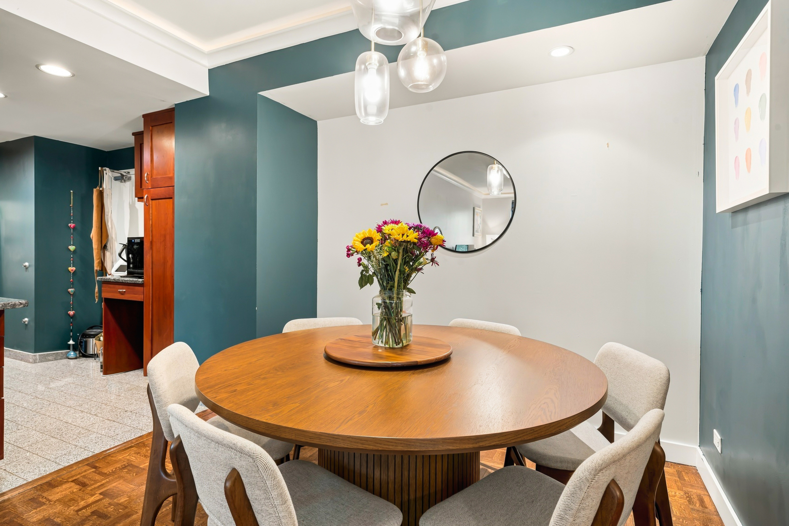 2100 N Lincoln Park W. Unit: 5EN