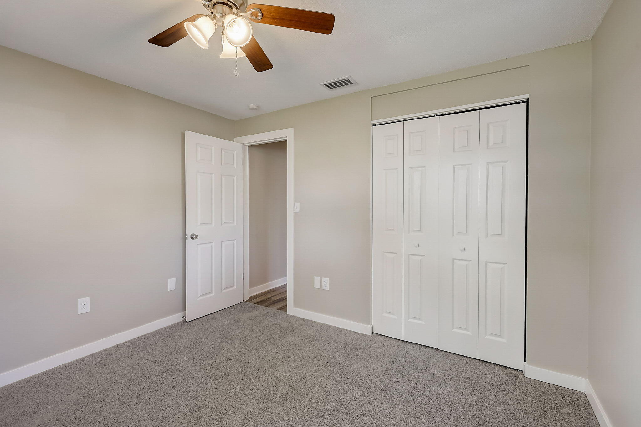 940 Kings Post Road