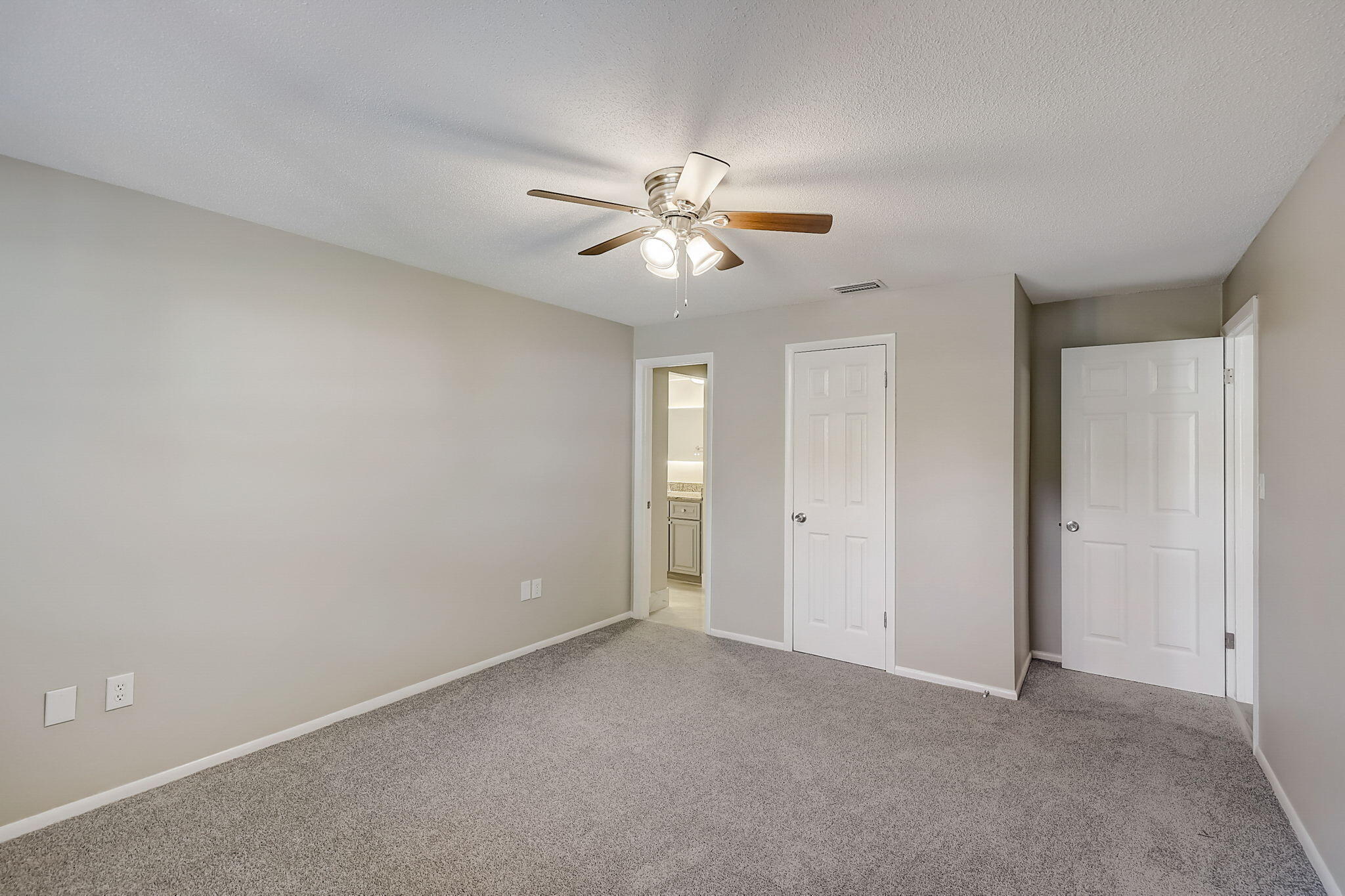 940 Kings Post Road