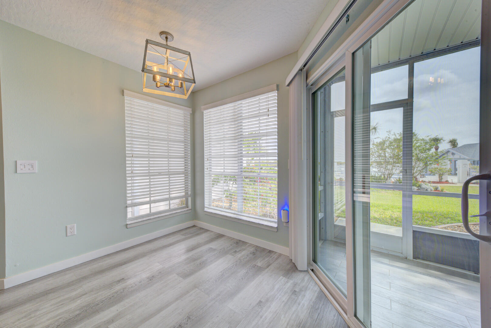 7430 N Highway 1, 103