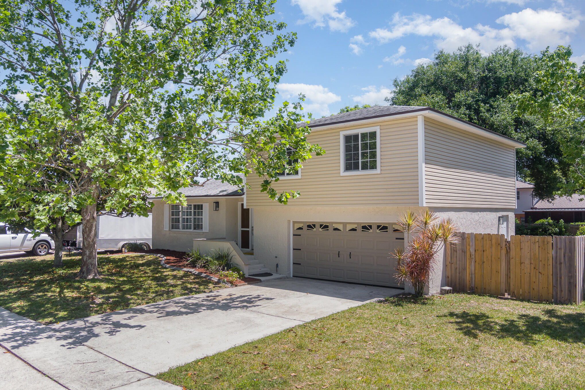 847 Berkshire Drive