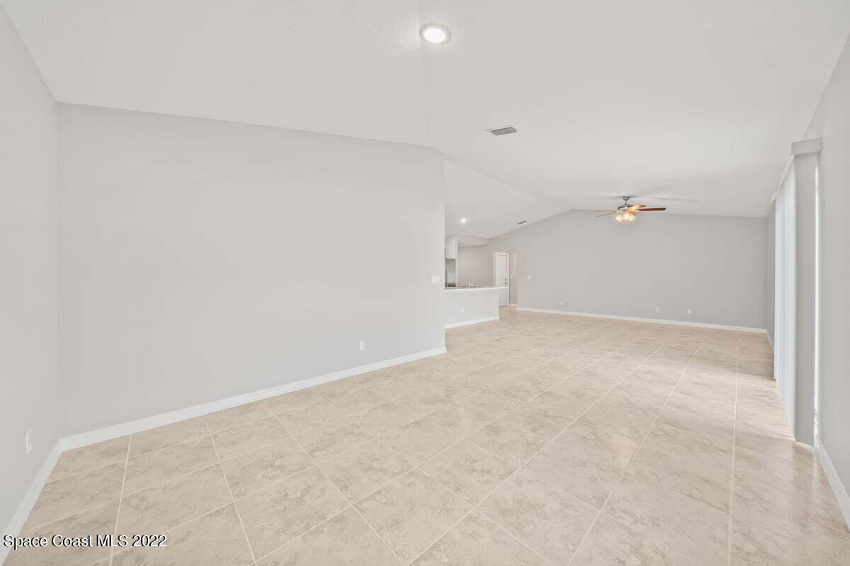 1591 Palatka Road SE